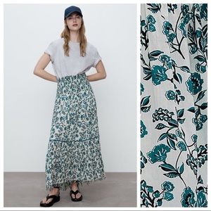 Kiara Skirt- maxi